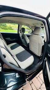 Fiat Punto 1.4 - 4