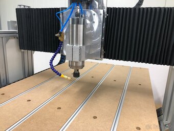 CNC frézka - 4