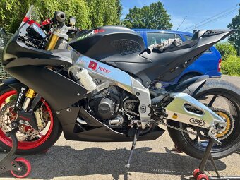 Aprilia Tuono V4R 1000 APRC RACE - 4