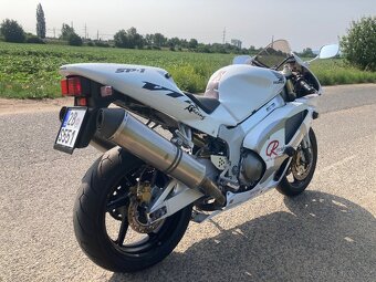 Honda VTR 1000-SP1 - 4