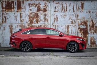 Kia ProCeed 1.5 T-GDi GT-Line A/T - 4