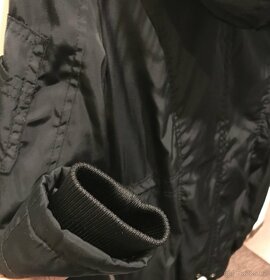 Dívčí zimní bunda s kožíškem Bershka vel.XS - 4