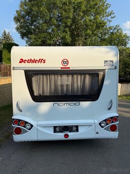 Dethleffs Nomad - předstan, sprcha - 4