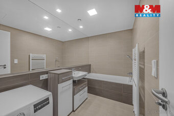 Pronájem bytu 3+kk, 74 m², Pardubice, ul. Bratr. Veverkových - 4