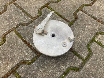 Prodám zadní brzdový štít simson S51 - 4
