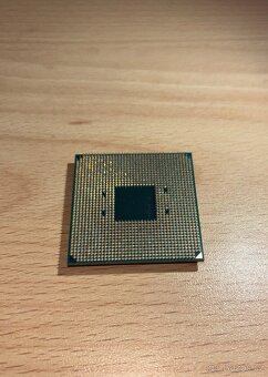 AMD Ryzen 5 3600 - 4