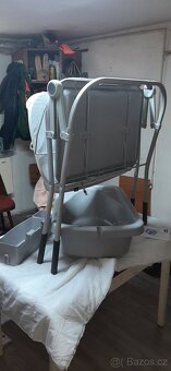 Přebalovací pult z vaničkou  CHICCO - 4
