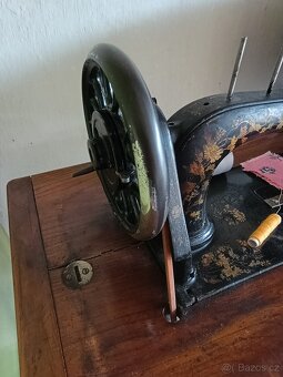Šicí stroj - 4