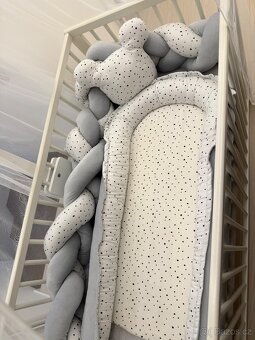 Dětská postýlka IKEA 120×60 cm + matrace Träumeland + výbava - 4