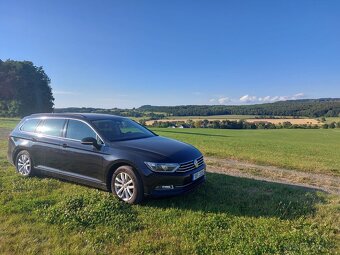 Volkswagen Passat - 4
