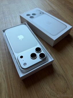 Apple iPhone 17 Pro 256GB stříbrný - 4