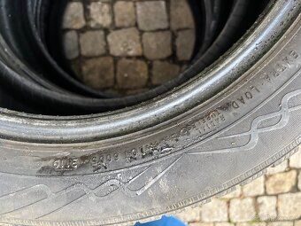 215/55 R17  zimních pneu - 4