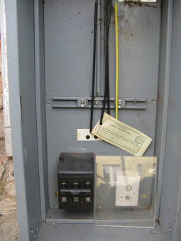 Elektroměrná rozbodná skříň - 4