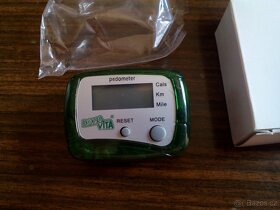 miniaturní vysokotlaká pumpička na kolo a krokoměr - 4