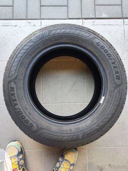 Goodyear CARGO 2 215/65 R16C - 4