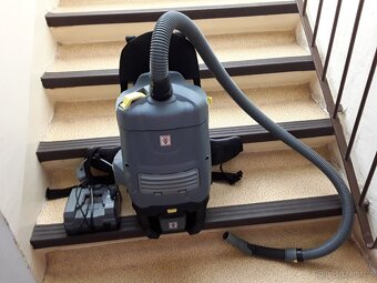 Karcher  vysavac - 4