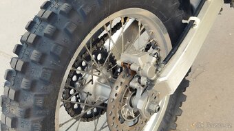 Suzuki DRZ 400 S / DR-Z400s - 4