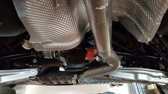 BMW-330i-E90-2005-N52-190KW-Manuál-Black Sapphire - 4