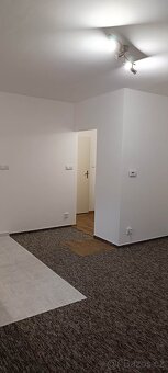 Pronájem bytu 1+kk 34m3 v Hořovicích - 4