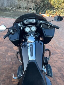 Harley Davidson street glide bagger - 4