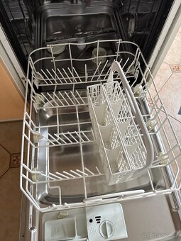 Prodám myčku Whirlpool - 4