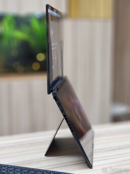 ASUS ZENBOOK DUO OLED - 2x 14"OLED displeje, 2TB, 7-155H - 4
