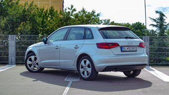 Audi A3 Sportback 1.6 TDI 105k DPF Style Ambition S tronic - 4