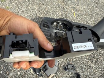 Volantový kroužek airbagu 255544794r - 4