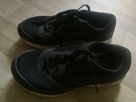 Sportovní, běžecké boty - 4