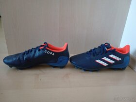 Chlapecká fotbalová obuv Adidas, vel.38 - 4