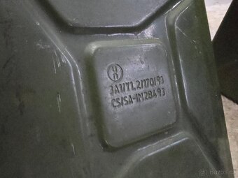 Plechové kanistry 2x10l a 2x5l - 4