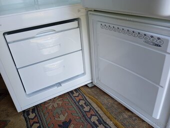 🧊 Kombinovaná lednice Amica AK 210 – 164 l + 63 l mrazák - 4