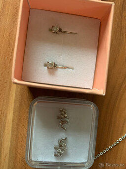 Sbírka bižuterie se Swarovski + stříbrné šperky, dětské náuš - 4