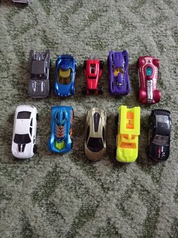 Auta hotwheels - 4