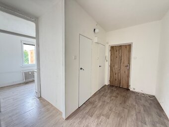 Pronajmu byt 2+1 v Mostě - 4