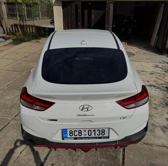 Hyundai i30 Fastback 1,6 CRDi N-line - 4
