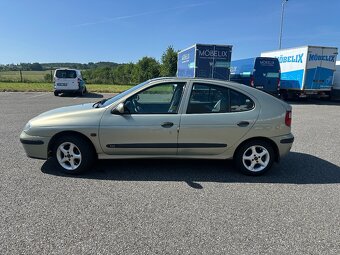 Renault Megane I 1.4 16V - super stav - 4
