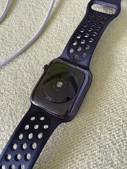 Apple Watch SE 44mm NIKE GPS - 4