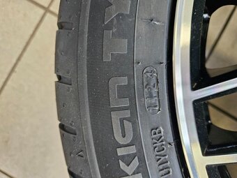 Prodám Nové disky 17" + nové letní pneu nokian - 4