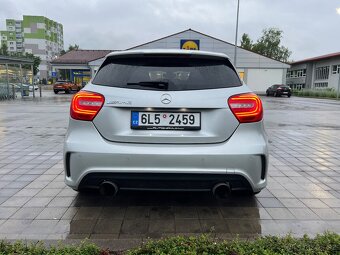 MERCEDES BENZ A180 AMG LINE - 4