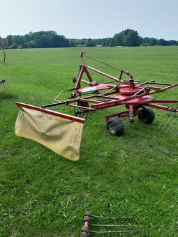 prodám nesený shrnovač sena Pottinger 321 U - 4
