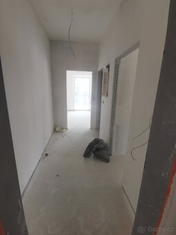 Nové investiční 2KK v nové energeticky úsporné rezidenci v Ř - 4