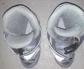 Prodám dětské lyžáky Munari, bota 244mm, stélka 18,5cm - 4