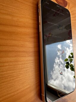 Apple IPhone 11 64GB - top stav - 4