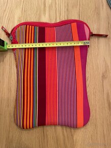 BUILT neoprenové pouzdro / obal na notebook 9-10" - 4