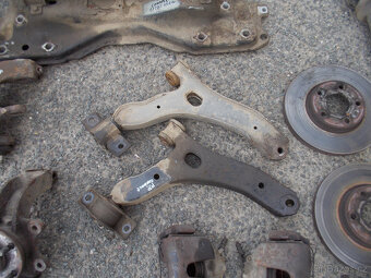 Díly podvozku Foird Transit Connect 1.8DI 55kw - 4