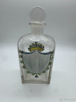 Sběratel nabízí staré lékárenské dózy - 4