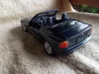 Prodám BMW Z1 - 1:18 - Minichamps, s originální krabicí - 4