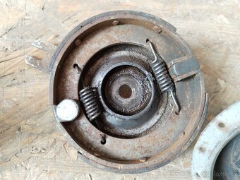 ČZ 98, 125 A - přední brzda - 4