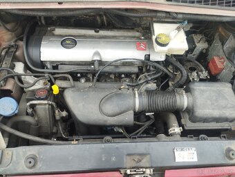 Prodám Citroen Xsara Picasso 1.8i - 4